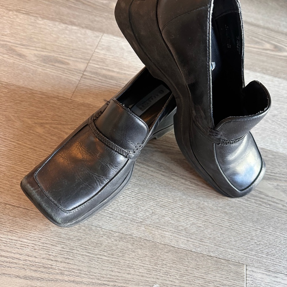 Vintage Reaction Women’s Leather upper loafers, 8